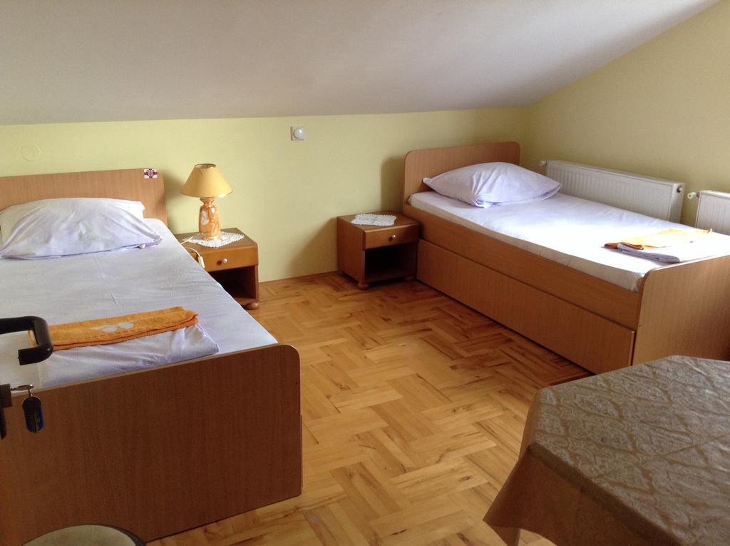 Apartament Pansion Velickovic Niska Banja Pokój zdjęcie