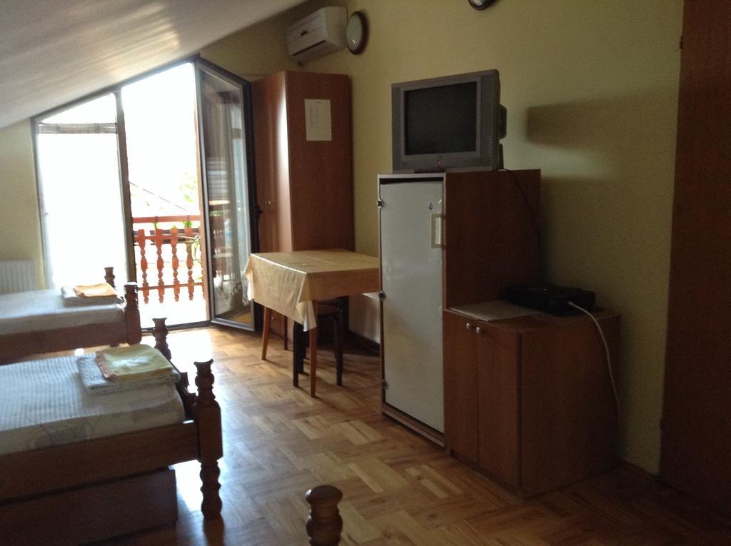 Apartament Pansion Velickovic Niska Banja Pokój zdjęcie